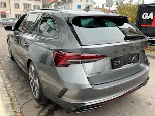 Škoda Octavia Combi 2.0 TSI 265 PS RS *** FACELIFT MODEL MIT ANHÄNGERKUPPLUNG ***