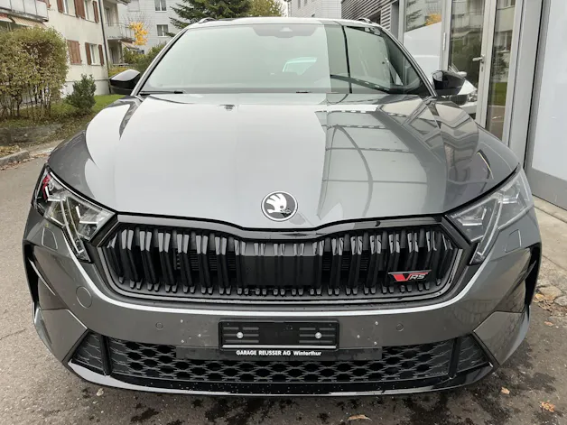 Škoda Octavia Combi 2.0 TSI 265 PS RS *** FACELIFT MODEL MIT ANHÄNGERKUPPLUNG ***