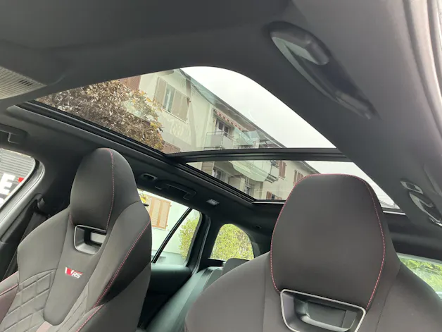Škoda Octavia Combi 2.0 TSI 265 PS RS *** FACELIFT MODEL MIT ANHÄNGERKUPPLUNG ***