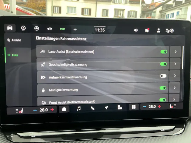 Škoda Octavia Combi 2.0 TSI 265 PS RS *** FACELIFT MODEL MIT ANHÄNGERKUPPLUNG ***