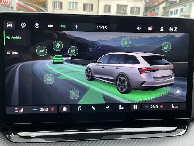 Škoda Octavia Combi 2.0 TSI 265 PS RS *** FACELIFT MODEL MIT ANHÄNGERKUPPLUNG ***