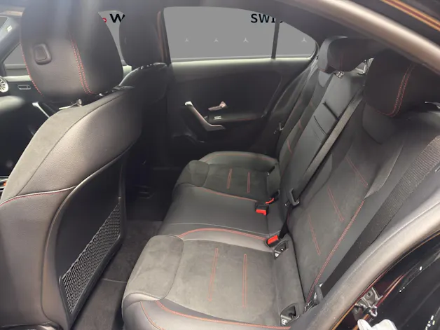 Mercedes-Benz A 180 - AMG / Rückfahrkamera / Volldigitales Display / Sitzkomfort-Paket