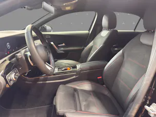Mercedes-Benz A 180 - AMG / Rückfahrkamera / Volldigitales Display / Sitzkomfort-Paket