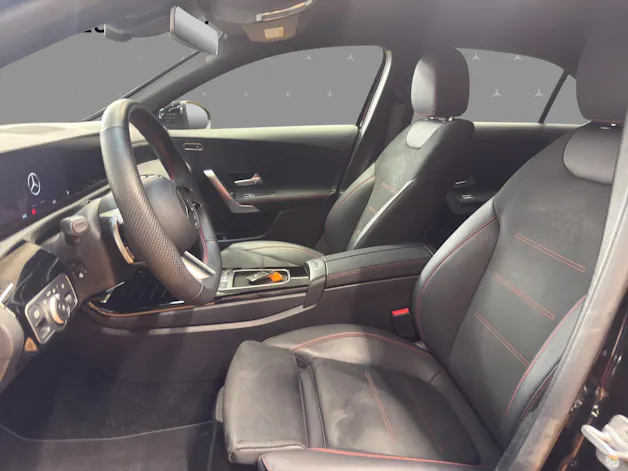 Mercedes-Benz A 180 - AMG / Rückfahrkamera / Volldigitales Display / Sitzkomfort-Paket