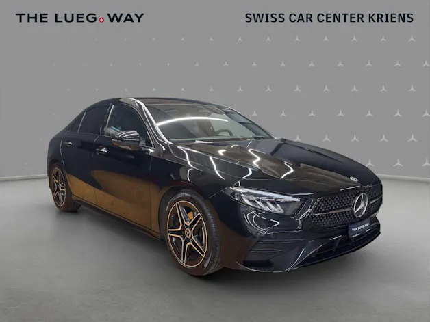 Mercedes-Benz A 180 - AMG / Rückfahrkamera / Volldigitales Display / Sitzkomfort-Paket