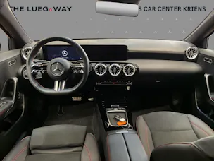 Mercedes-Benz A 180 - AMG / Rückfahrkamera / Volldigitales Display / Sitzkomfort-Paket