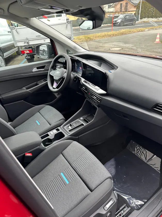 Ford TOURNEO CONNECT Grand 1.5 EcoB Active/PHEV/Aut.