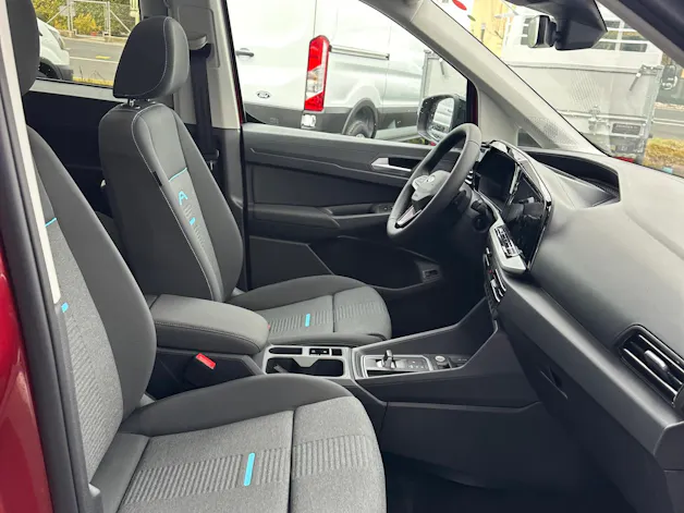Ford TOURNEO CONNECT Grand 1.5 EcoB Active/PHEV/Aut.