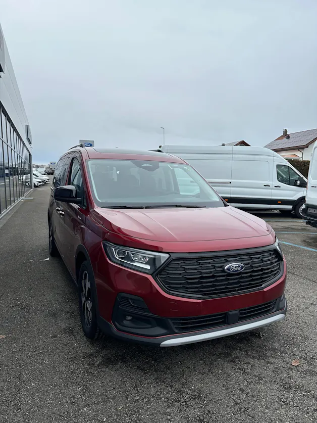 Ford TOURNEO CONNECT Grand 1.5 EcoB Active/PHEV/Aut.