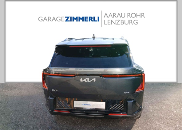 Vehicle image 4 Vehicle image 4