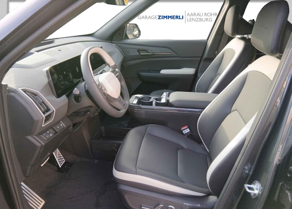 Vehicle image 6 Vehicle image 6