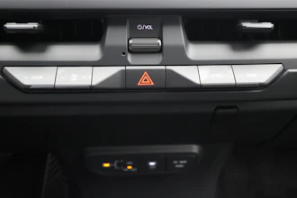 https://vehicle.imgix.net/4166372/2d384547-06eb-4b0e-a4aa-708dc616387b.JPG