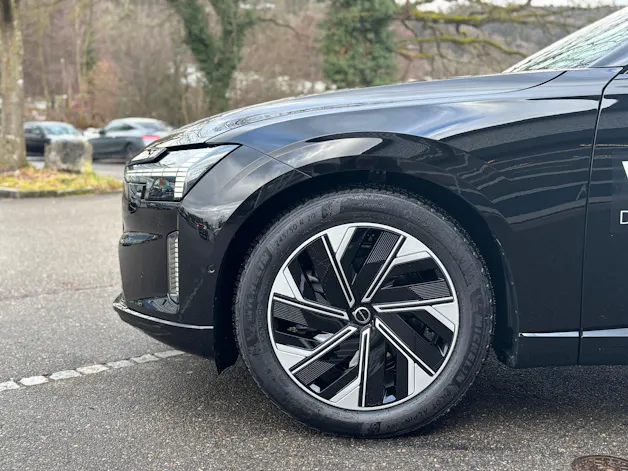 Volvo ES90 Ultra