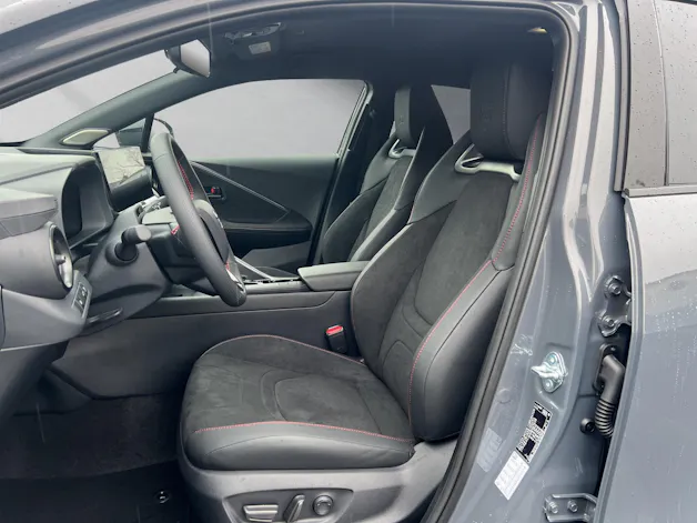 Toyota C-HR 2.0 PHEV GR Sport