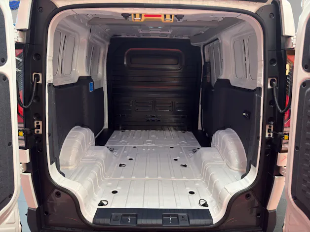 Kia PV5 Cargo 71.2 kWh Plus