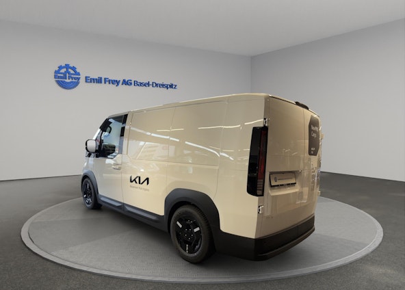 Vehicle image 6 Vehicle image 6