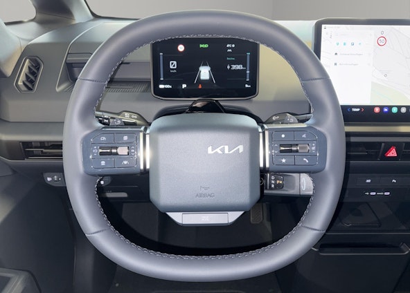 Vehicle image 4 Vehicle image 4