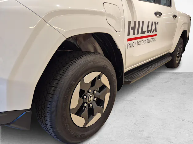 Toyota Hilux Double Cab.-Pick-up 59KWh Comfort - Nutzlast ca. 715kg, Anhängelast ca 1600kg, Reichweite bis 380km