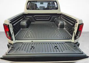 Toyota Hilux Double Cab.-Pick-up 59KWh Comfort - Nutzlast ca. 715kg, Anhängelast ca 1600kg, Reichweite bis 380km