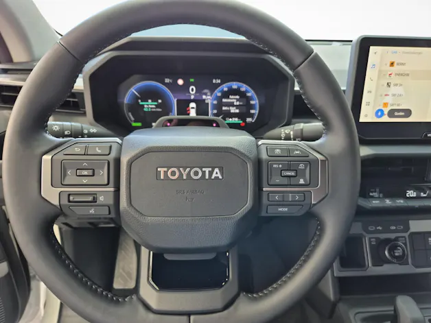 Toyota Hilux Double Cab.-Pick-up 59KWh Comfort - Nutzlast ca. 715kg, Anhängelast ca 1600kg, Reichweite bis 380km