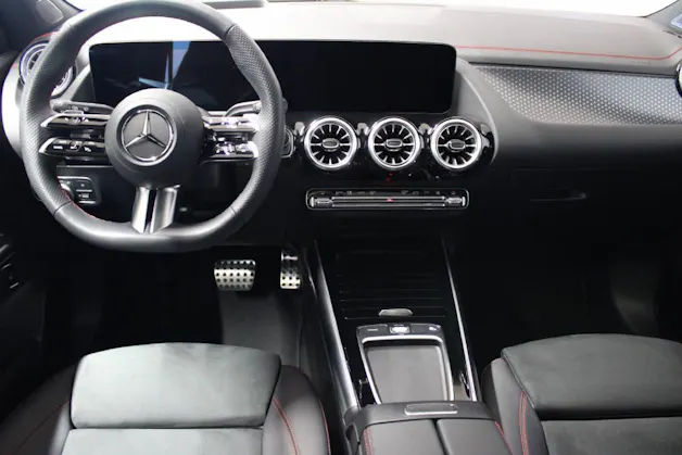 MERCEDES-BENZ EQA 350 4Matic AMG Line Swiss Star