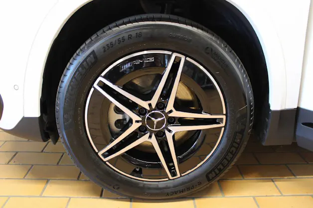 MERCEDES-BENZ EQA 350 4Matic AMG Line Swiss Star