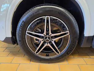 MERCEDES-BENZ EQA 350 4Matic AMG Line Swiss Star
