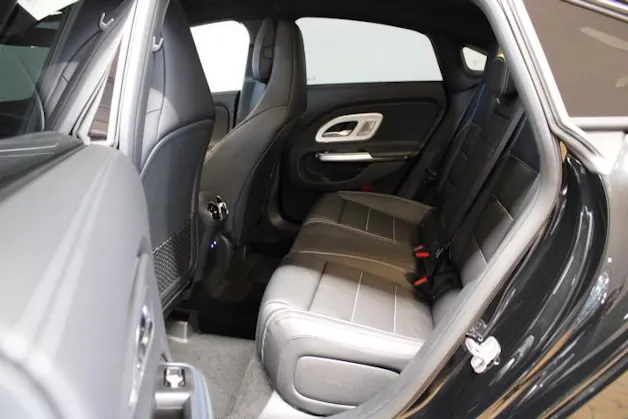 Mercedes-Benz CLA 220 4Matic AMG Line