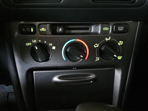 Vehicle image 16 Vehicle image 16