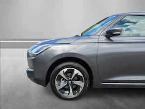 https://vehicle.imgix.net/4166570/e22050cb-71e6-4b3c-a8e7-0539e0813ce4.jpg