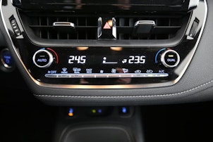 Vehicle image TOYOTA Corolla 2.0 HSD Trend