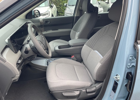 Vehicle image 10 Vehicle image 10