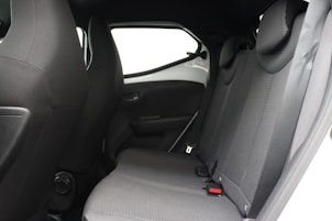 Vehicle image TOYOTA Aygo 1.0 VVT-i JBL Black & White Edition