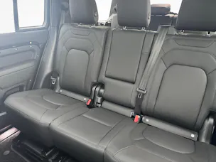 Land Rover Defender 130 3.0 D I6 X-Dynamic SE