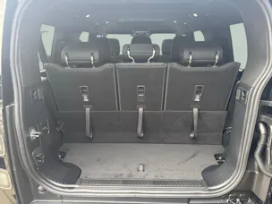 Land Rover Defender 130 3.0 D I6 X-Dynamic SE