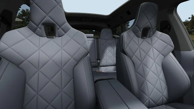 BMW iX M70