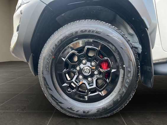 Vehicle image 18 Vehicle image 18