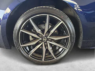 Toyota Corolla Touring Sports 2.0 HSD GR Sport / ab 3,99% Leasing bei Abschluss einer Protect Autoversicherung