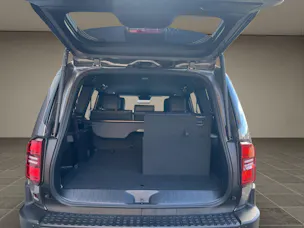 Toyota Land Cruiser 2.8 D Style