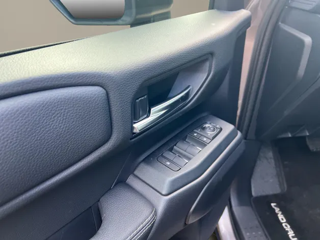 Toyota Land Cruiser 2.8 D Style