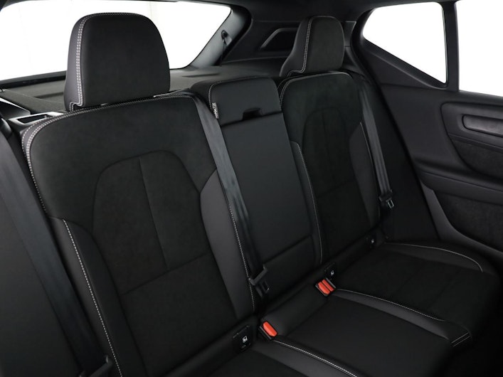 immagine del veicolo VOLVO XC40