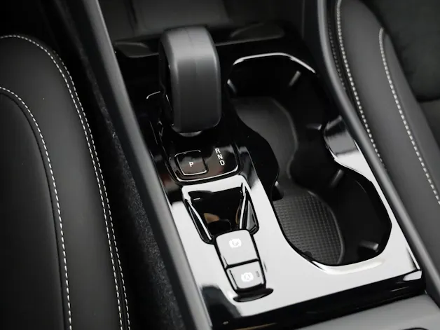 Volvo XC40 2.0 B3 MH Plus Dark