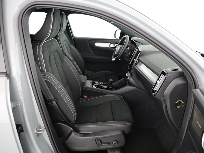 immagine del veicolo VOLVO XC40