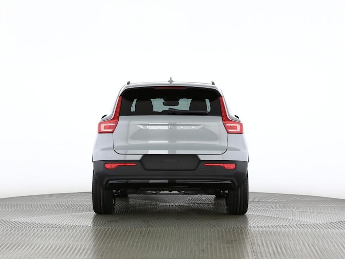 immagine del veicolo VOLVO XC40