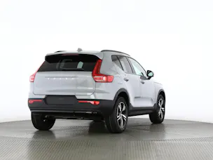 Volvo XC40 2.0 B3 MH Plus Dark