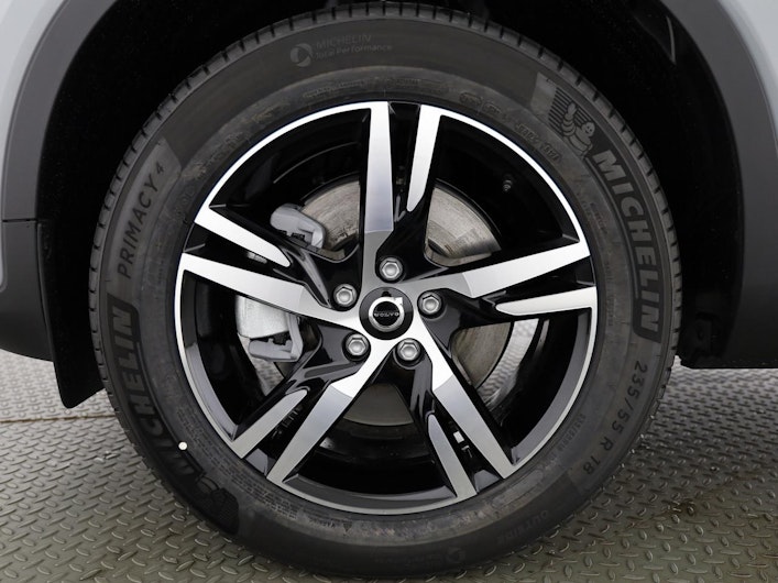 immagine del veicolo VOLVO XC40