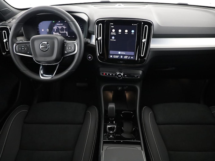 immagine del veicolo VOLVO XC40