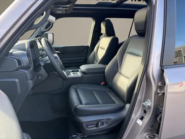 Toyota Land Cruiser 2.8 D 48V Invincible