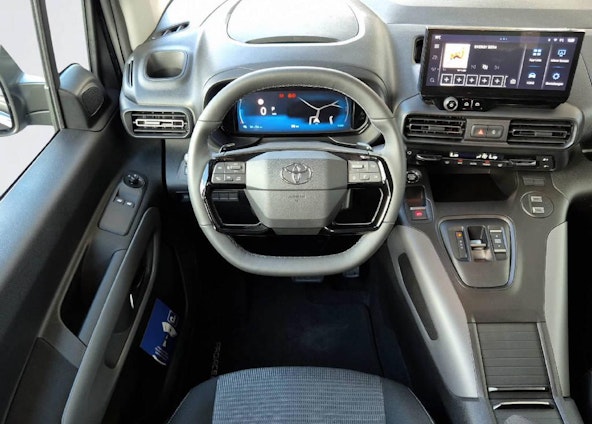 Vehicle image 8 Vehicle image 8