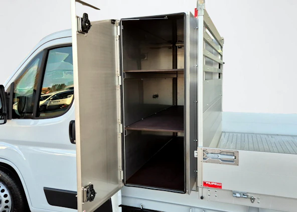 image du véhicule 12 image du véhicule 12